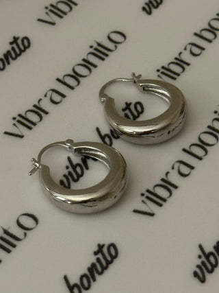 Silver Stella Hoops