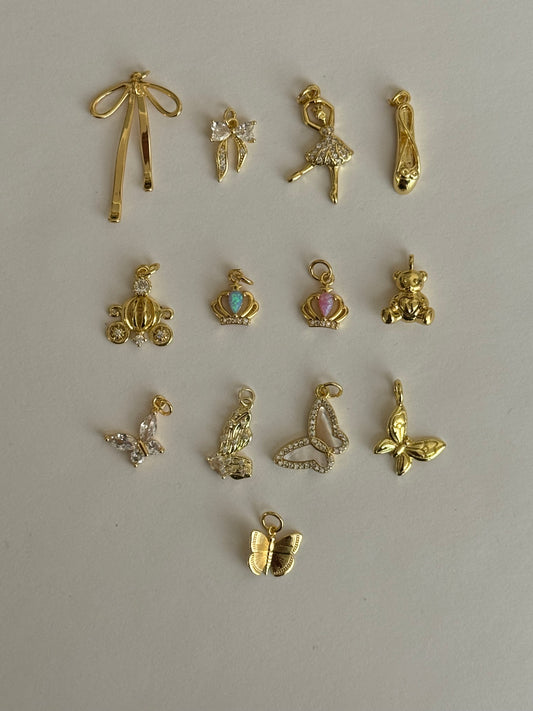 IT Girl Charms